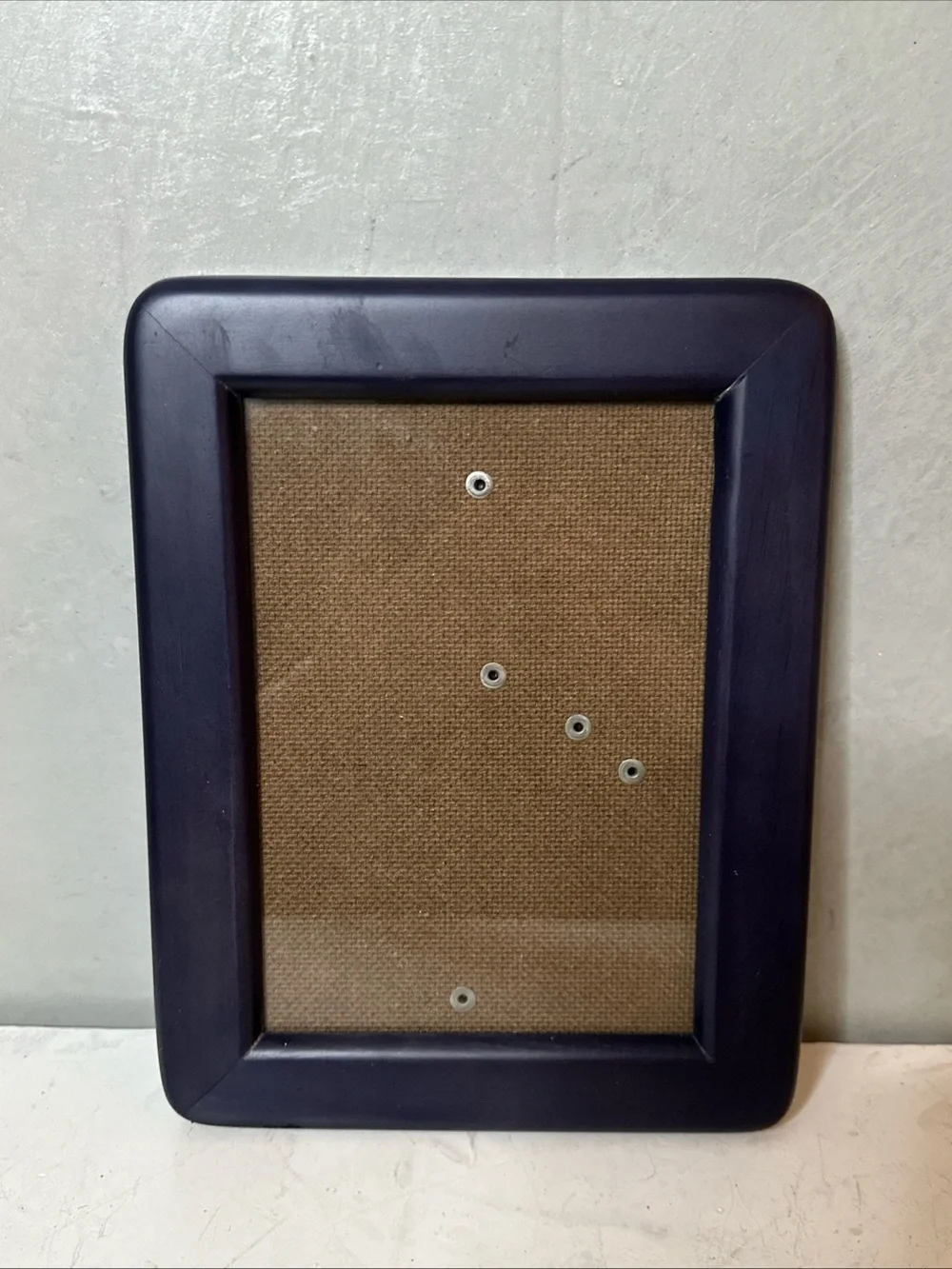 VINTAGE WOOD PICTURE FRAME ROUNDED CORNERS MADE IN THAILAND FITS 5X7 PLUM